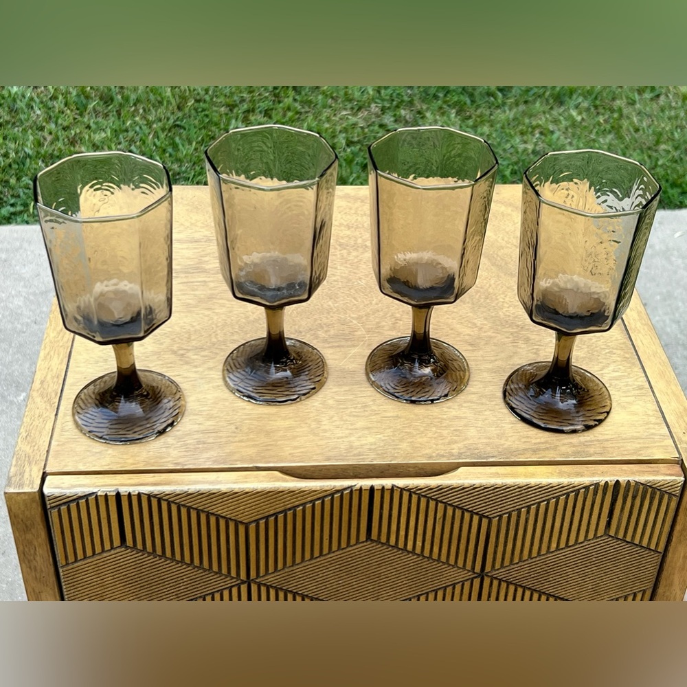 Vintage Libbey MCM Wine Glasses Goblets Tawny Brown Tan Barware set of